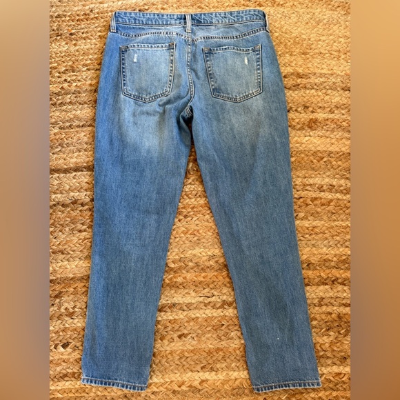 Gap Size 6 Ankle Fit Medium Wash Sexy Boyfriend Fit Jeans - Picture 4 of 8